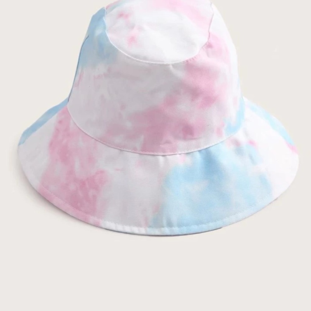 Tie Dye Bucket Hat🌸✨🦋